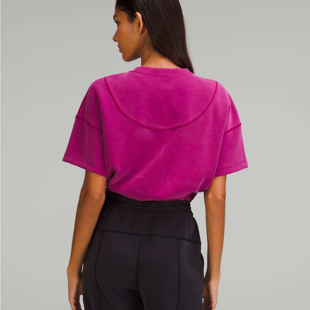 Lululemon Softstreme Gathered T-Shirt
Magenta Purple Size 10 - Picture 2 of 8